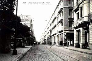 ORAN - PLACE DES VICTOIRES ET RUE D'ARZEW
